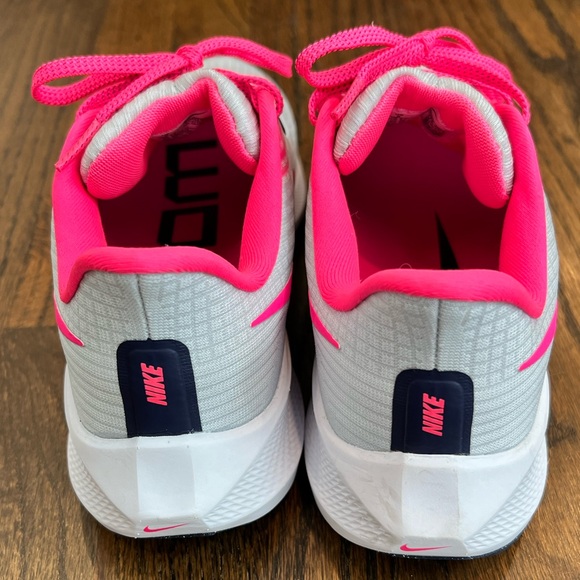 Nike Air Zoom Pegasus 39 - Gray and Pink - Womens Size 9 - Picture 3 of 6